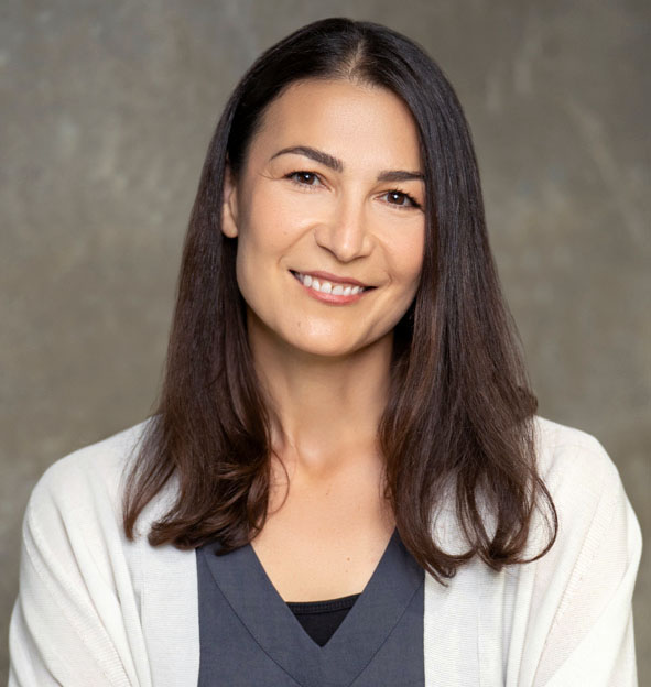 Dr. Helena Safavi